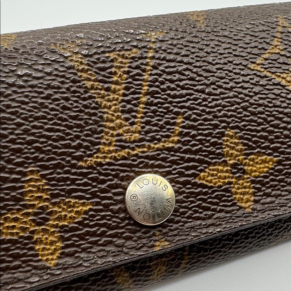 Louis Vuitton Multicles Monogram 4 Key Case Key Holder - Picture 5 of 9